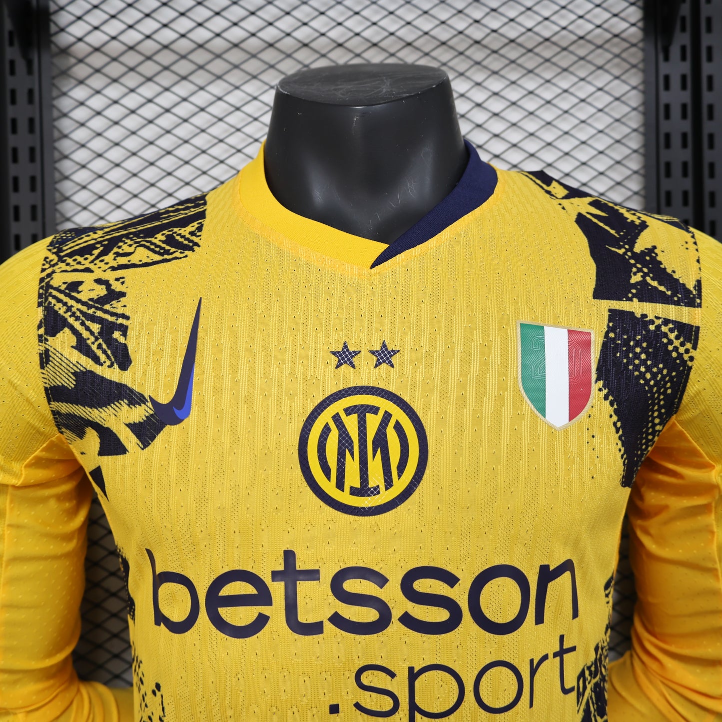 Inter Milan (Alter) - Thuram #9